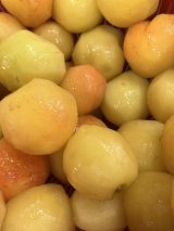スモモ加工が始まっています!