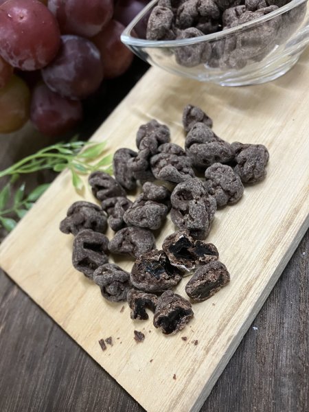 画像1: 国産巨峰チョコ (1)